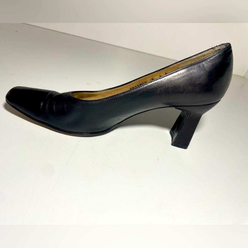 Vintage Stewart Weitzman Black Heels Size 7 AA - Picture 7 of 11